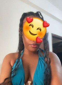 Keylah curved babe - adult performer in Vadodara Photo 5 of 5