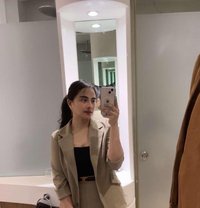 Keysi Pinay - puta in Singapore