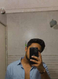 Keyur - Male escort in Ahmedabad Photo 2 of 3
