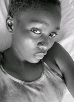 Kezzy hook up/nudes and video call - Transsexual escort in Nairobi Photo 8 of 9