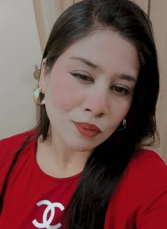 Khadija Khan - escort agency in Al Juffair Photo 2 of 7