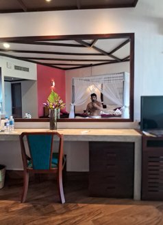 KHADIR(Only for Female) - masseur in Hyderabad Photo 8 of 15