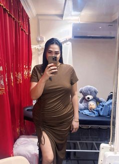Khai - Transsexual escort in Manila Photo 2 of 5