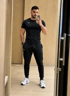 Khaled - Male escort in Dubai Photo 2 of 7
