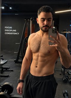 Khaled - Male escort in Dubai Photo 5 of 7