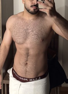 Kenan - Male escort in Dubai Photo 8 of 11