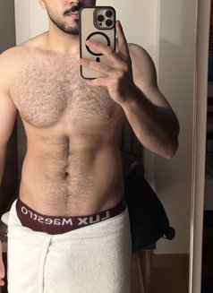 Kenan - Male escort in Dubai Photo 9 of 11