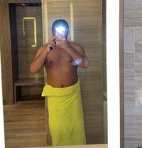 Khaled for girls and cpl in abudhabi - Acompañantes masculino in Abu Dhabi