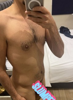 Khaled - Male escort in Riyadh Photo 1 of 2