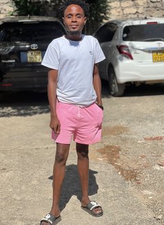 Khaliana - Acompañantes masculino in Mombasa Photo 2 of 2