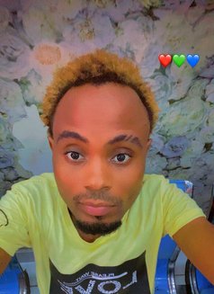 Khaliana - Male escort in Nairobi Photo 2 of 2