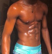 Khalid - Acompañantes masculino in Nairobi Photo 3 of 7