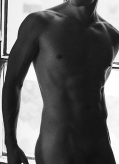 Khalid - Male escort in Nairobi Photo 7 of 7
