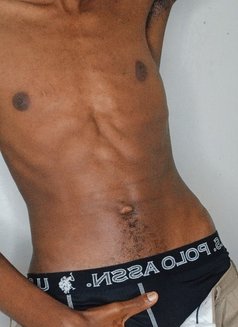Khalid - Male escort in Nairobi Photo 2 of 7