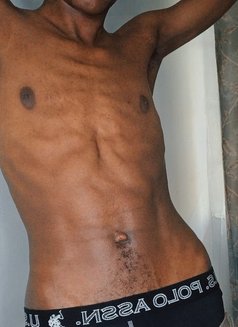 Khalid - Male escort in Nairobi Photo 6 of 7