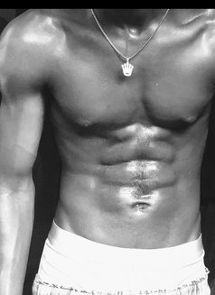 Khalid - Male escort in Nairobi Photo 2 of 7