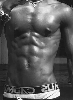 Khalid - Male escort in Nairobi Photo 7 of 7