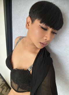 Khalifa - Transsexual escort in Doha Photo 4 of 4