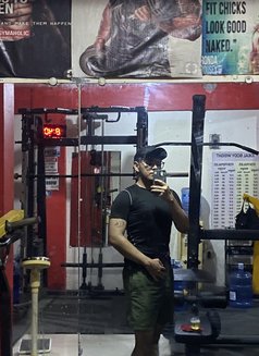 Khalil - Male escort in Makati City Photo 7 of 7