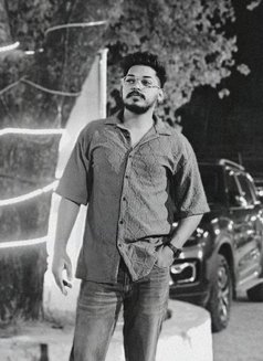 Khan 8 Inch Mbull - Male escort in New Delhi Photo 3 of 5