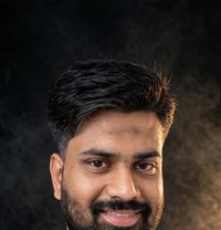 Khan - Male escort in Karāchi