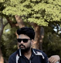 Khan - Male escort in Karāchi