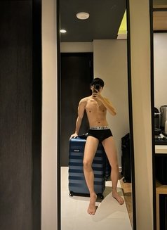 Khan Young Newbie - Male escort in Ho Chi Minh City Photo 22 of 22