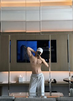Khan Young Newbie - Male escort in Ho Chi Minh City Photo 11 of 14