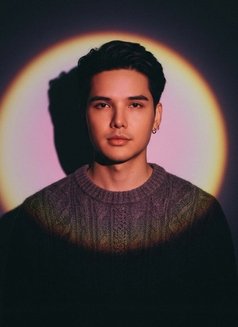 Khan Young Newbie - Male escort in Ho Chi Minh City Photo 13 of 14