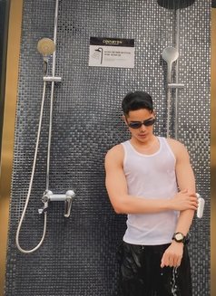 Khan Young Newbie - Male escort in Ho Chi Minh City Photo 13 of 20