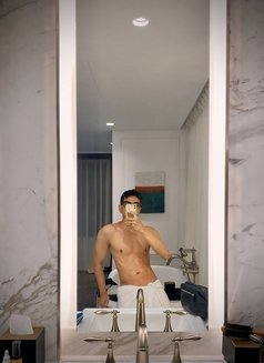 Khan Young Newbie - Male escort in Ho Chi Minh City Photo 19 of 20