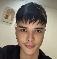 Khan Young Newbie - Male escort in Ho Chi Minh City