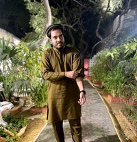 Khan96 - Acompañantes masculino in Karāchi