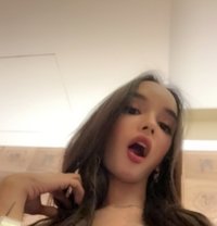 Young Sweet Asian GIRL IN TOWN - puta in Taipei