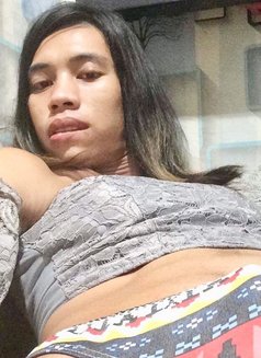 Khat Libantino - Transsexual escort in Makati City Photo 6 of 10