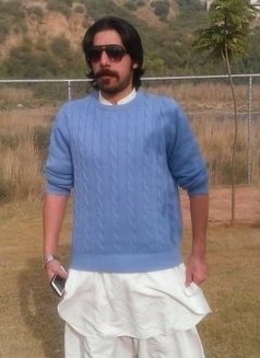 Khawaja Naveed - Male escort in Rāwalpindi Photo 5 of 9