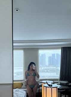 Khey - escort in Singapore Photo 26 of 27