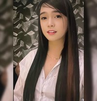 Khimmy - Transsexual escort in Manila