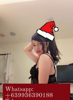 Khimmy - Acompañantes transexual in Manila Photo 2 of 6