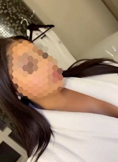 Khloé - puta in Abidjan Photo 4 of 4