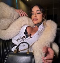 Khloe - escort in Dubai