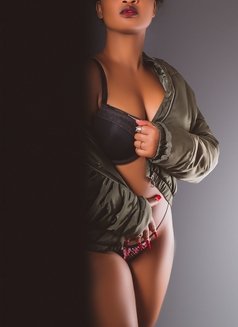 Khloe - escort in Nairobi Photo 1 of 2
