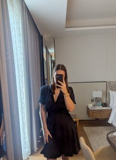 KHLOE ROY - puta in Cairo Photo 11 of 11