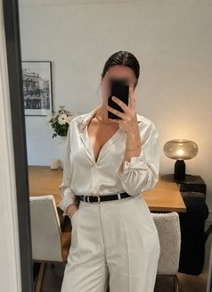 KHLOÉ ROY - puta in Hong Kong Photo 22 of 22