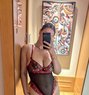 KHLOÉ ROY - puta in Singapore Photo 15 of 15