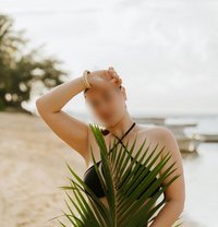 KHLOÉ ROY - escort in Mauritius