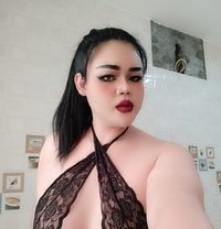Khloe - Masajista in Muscat