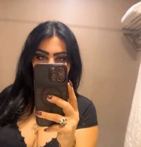 KHOLOD - puta in Muscat