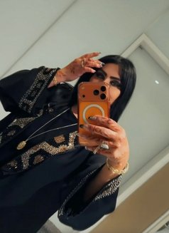 KHOLOD - escort in Muscat Photo 13 of 14