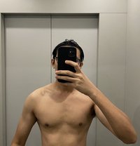 Khris - Male escort in Bangkok